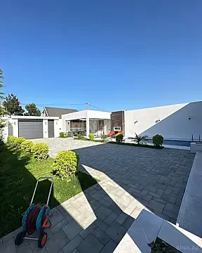 Kirayə verilir 4 otaqlı həyət evi 250 m²