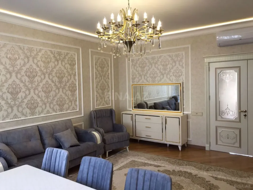 Kirayə verilir 3 otaqlı mənzil 150 m²