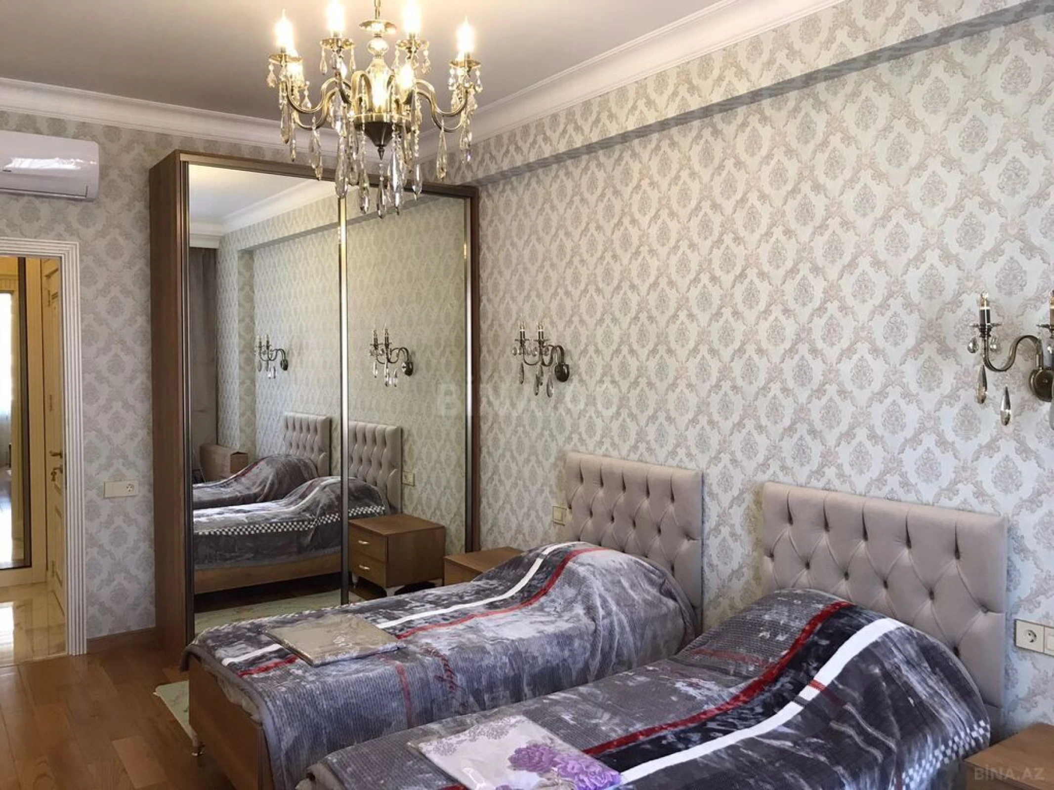Kirayə verilir 3 otaqlı mənzil 150 m²