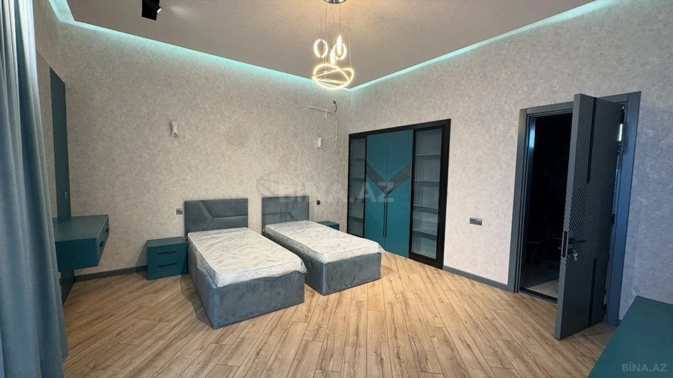 Kirayə verilir 5 otaqlı həyət evi 400 m²