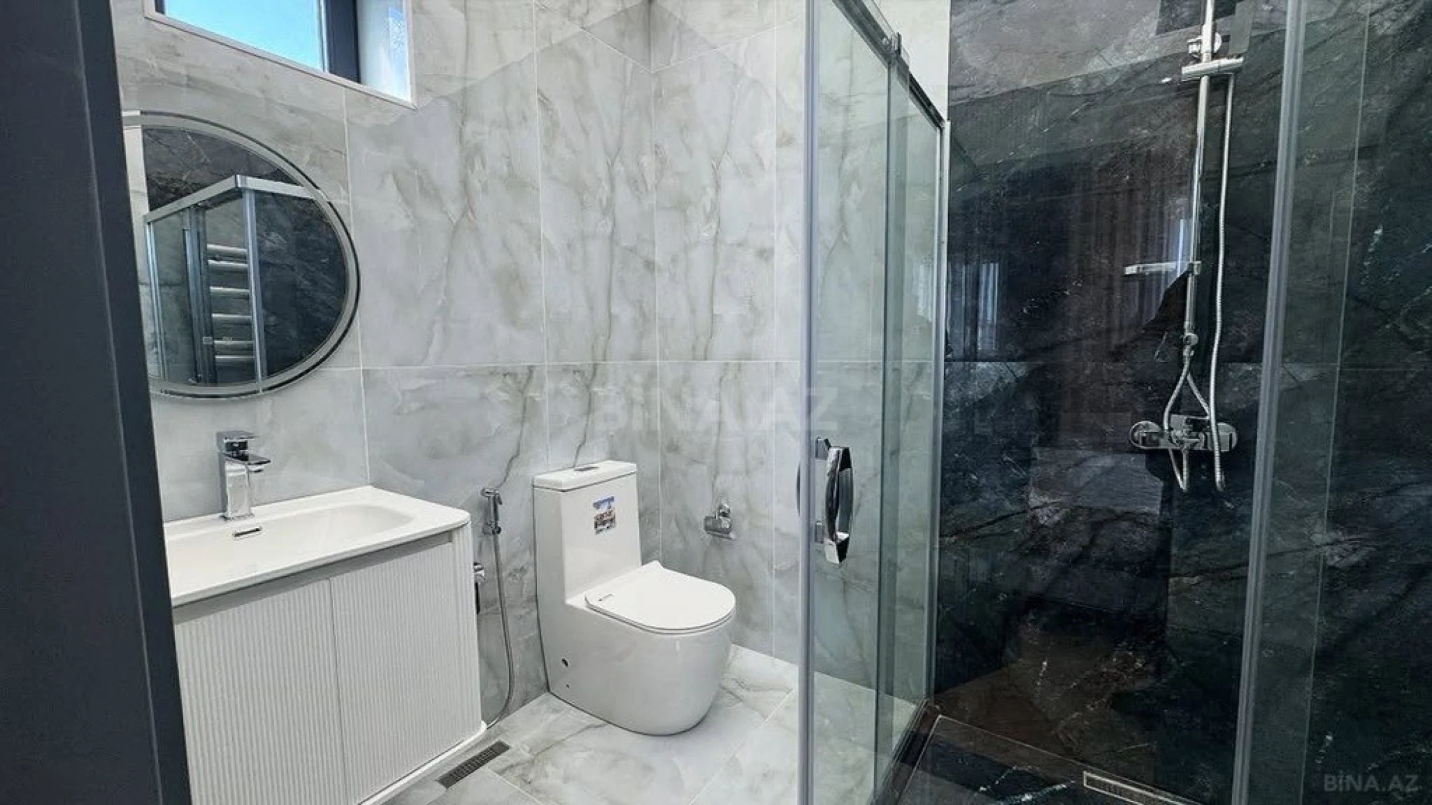 Kirayə verilir 5 otaqlı həyət evi 400 m²