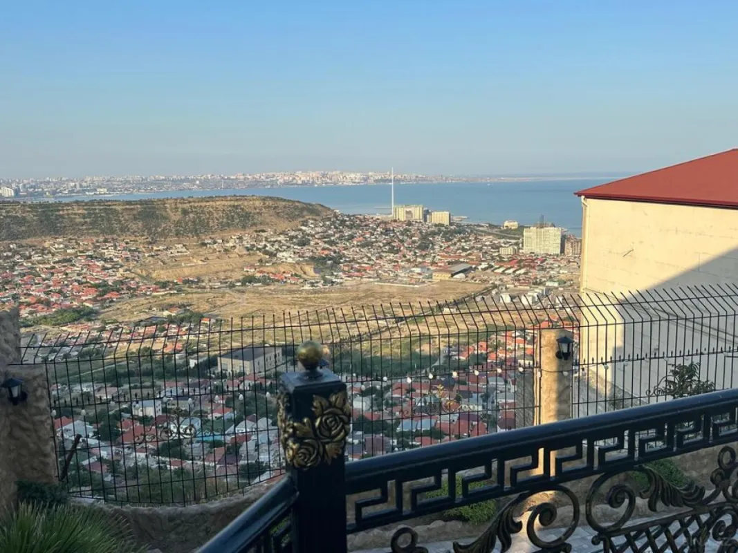 Kirayə verilir 4 otaqlı həyət evi 400 m²