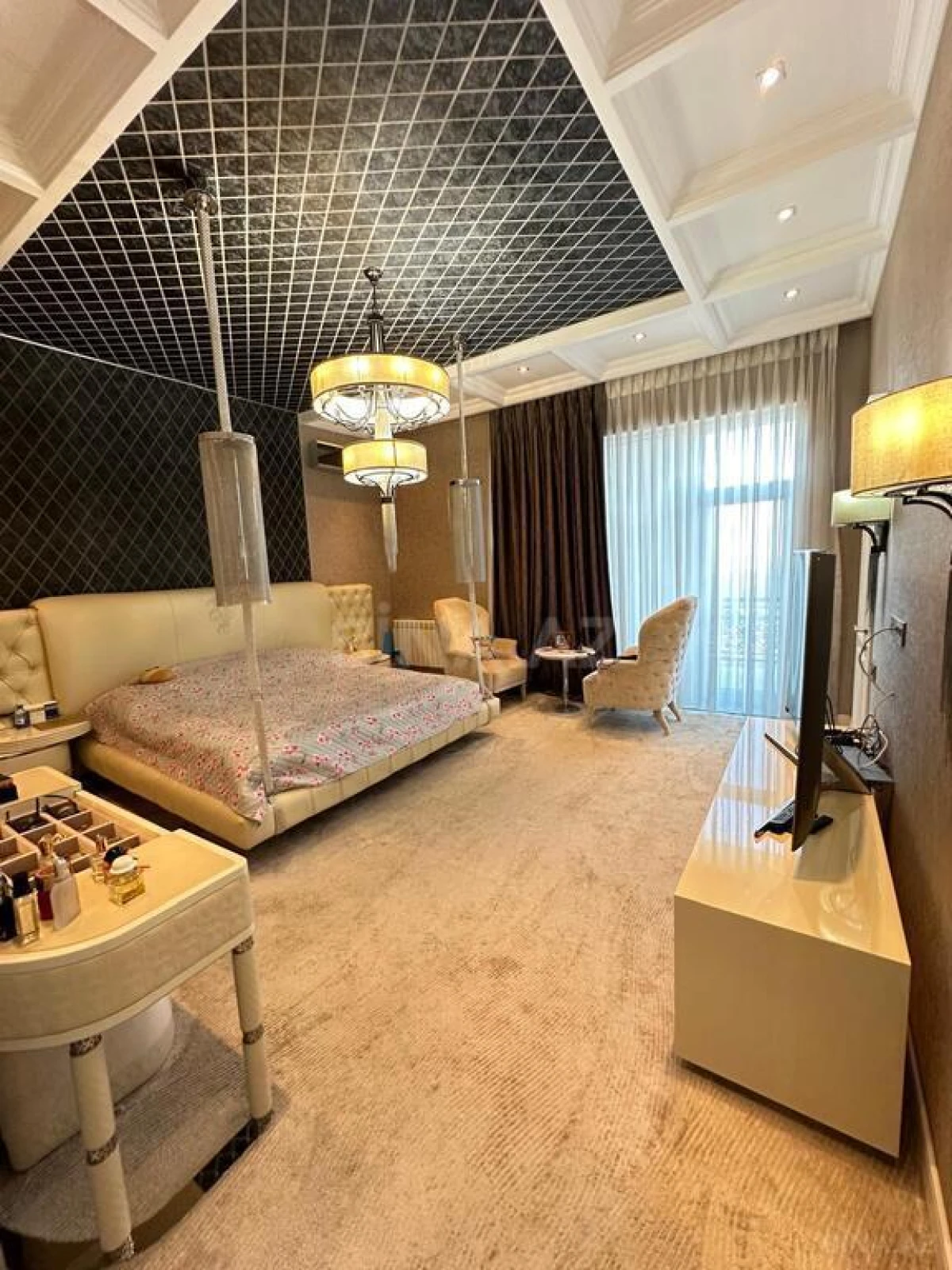 Kirayə verilir 4 otaqlı həyət evi 400 m²