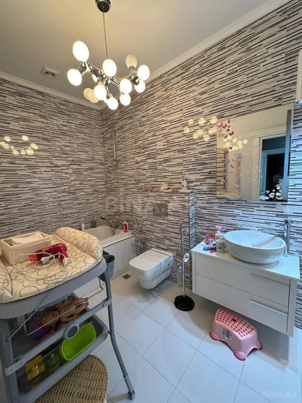 Kirayə verilir 4 otaqlı həyət evi 400 m²