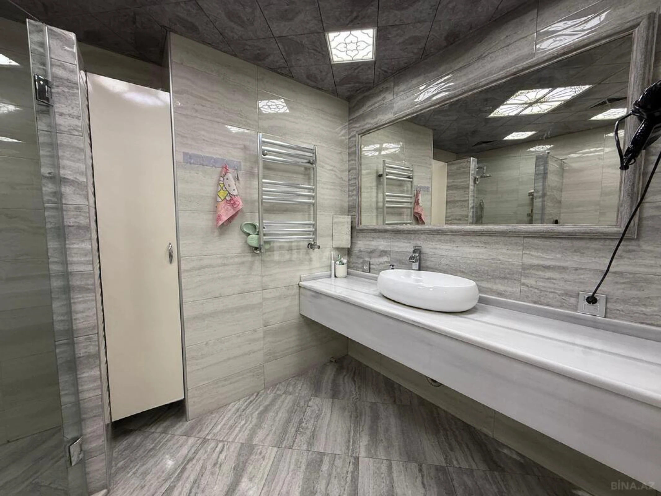 Satılır 3 otaqlı mənzil 150 m²