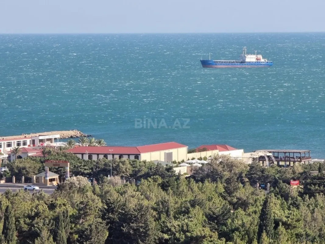 Satılır 6 otaqlı həyət evi 600 m²