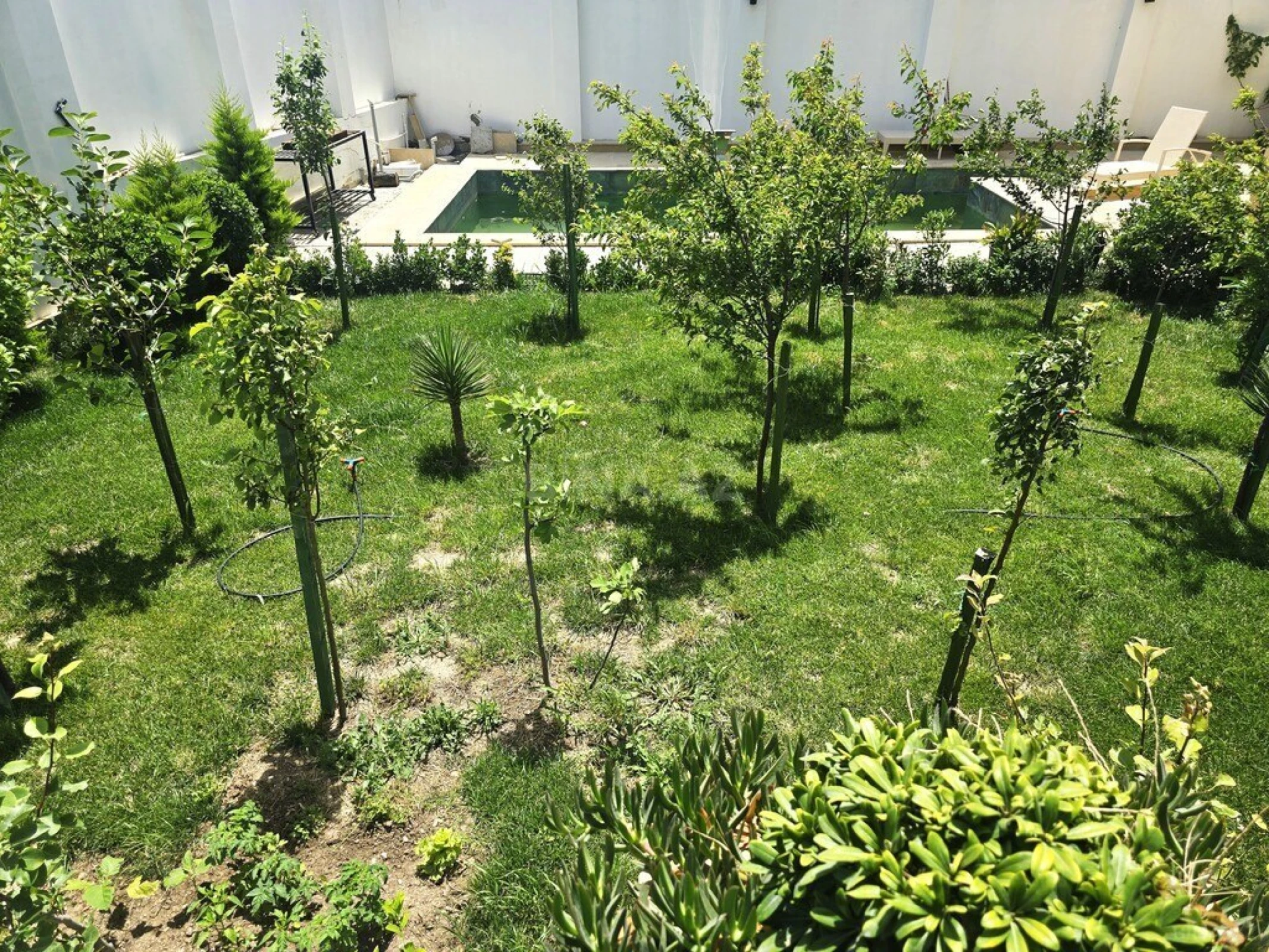 Satılır 6 otaqlı həyət evi 600 m²