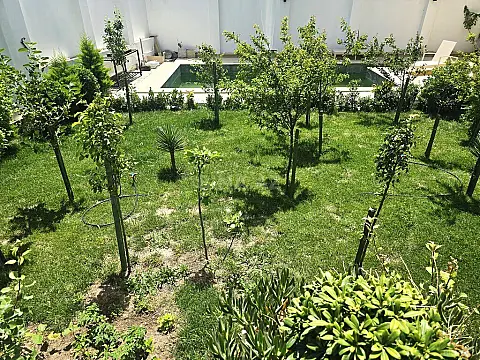 Satılır 6 otaqlı həyət evi 600 m²