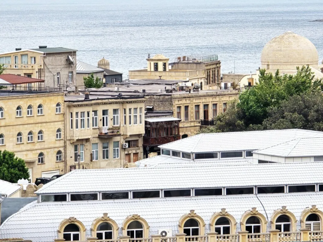 Satılır 5 otaqlı mənzil 252 m²