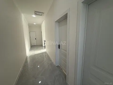 Satılır 4 otaqlı həyət evi 180 m²