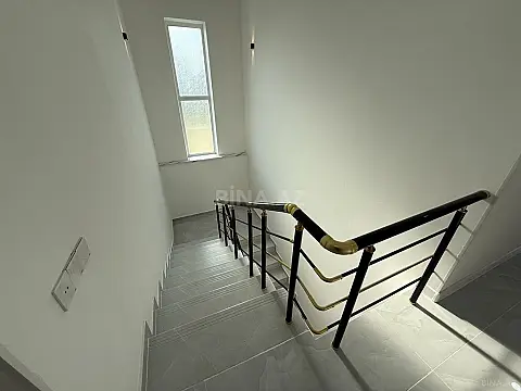 Satılır 4 otaqlı həyət evi 180 m²