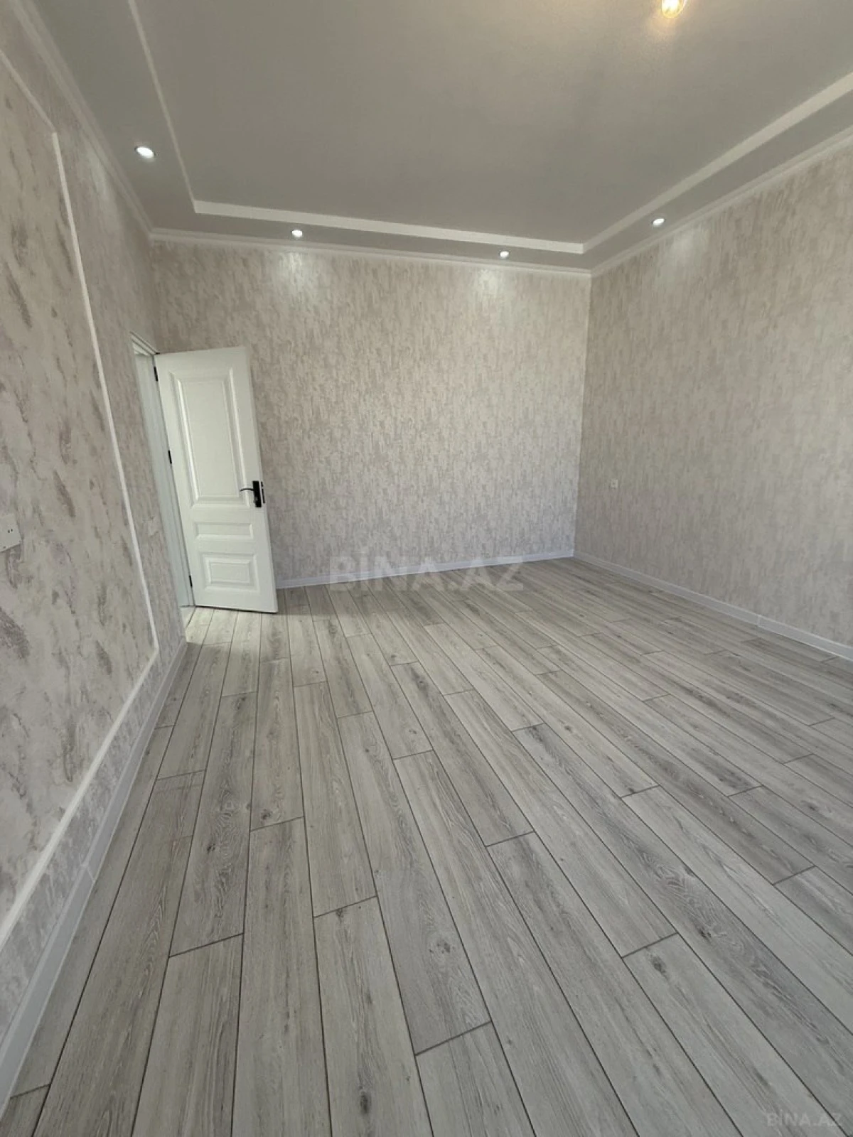 Satılır 4 otaqlı həyət evi 180 m²