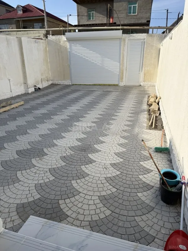 Satılır 4 otaqlı həyət evi 180 m²