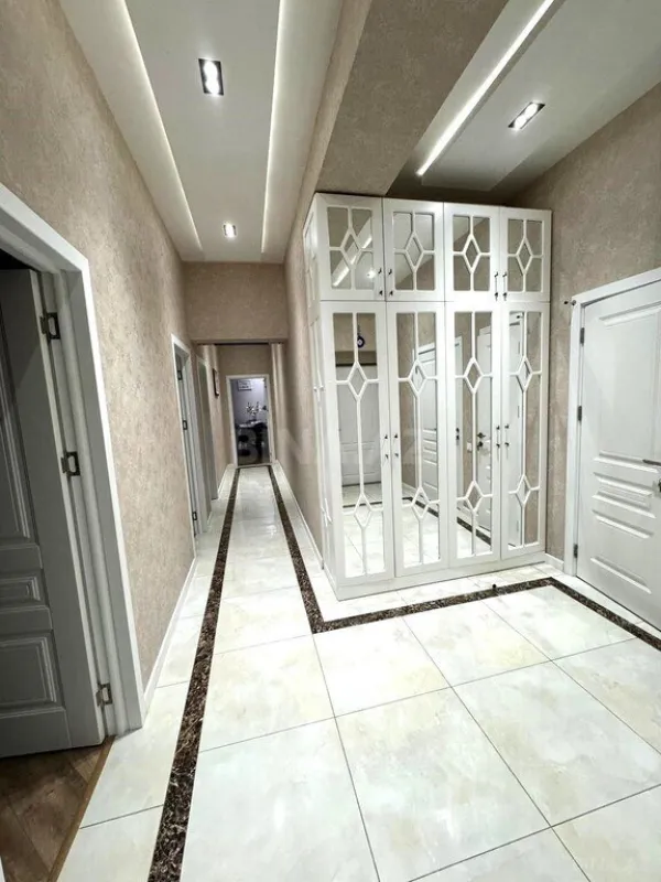 Satılır 3 otaqlı mənzil 101 m²