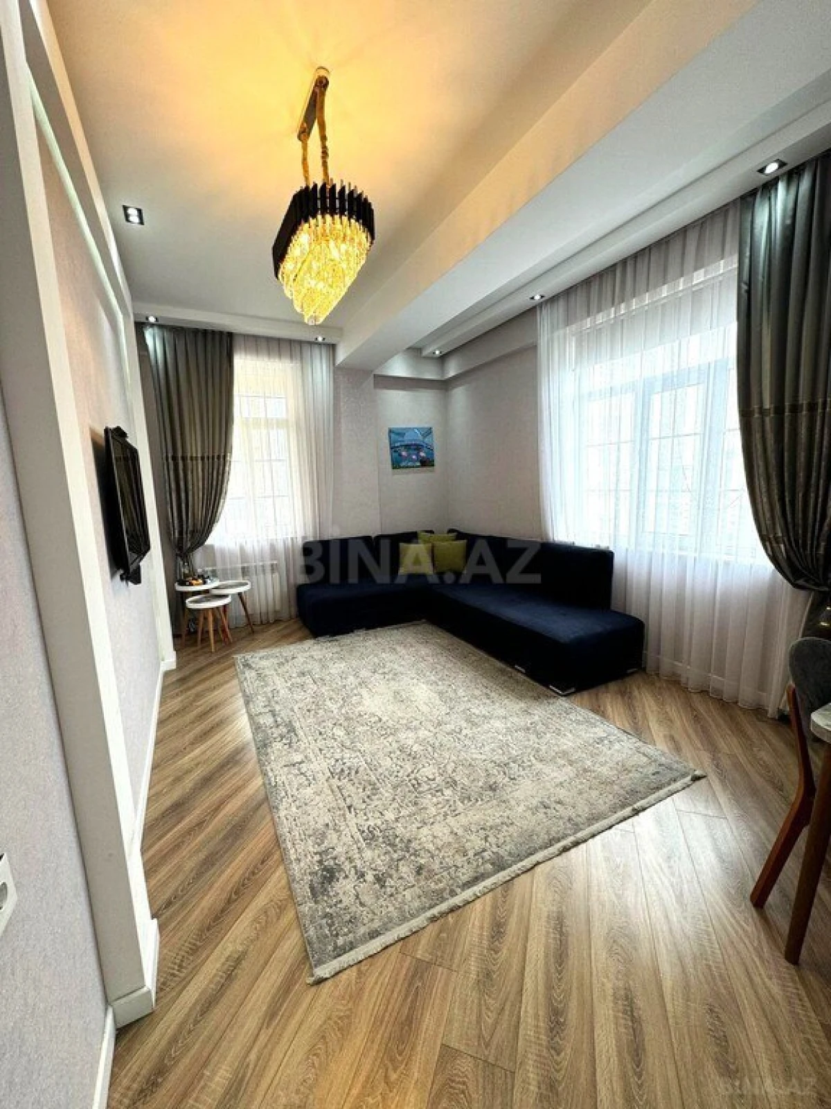 Satılır 3 otaqlı mənzil 101 m²