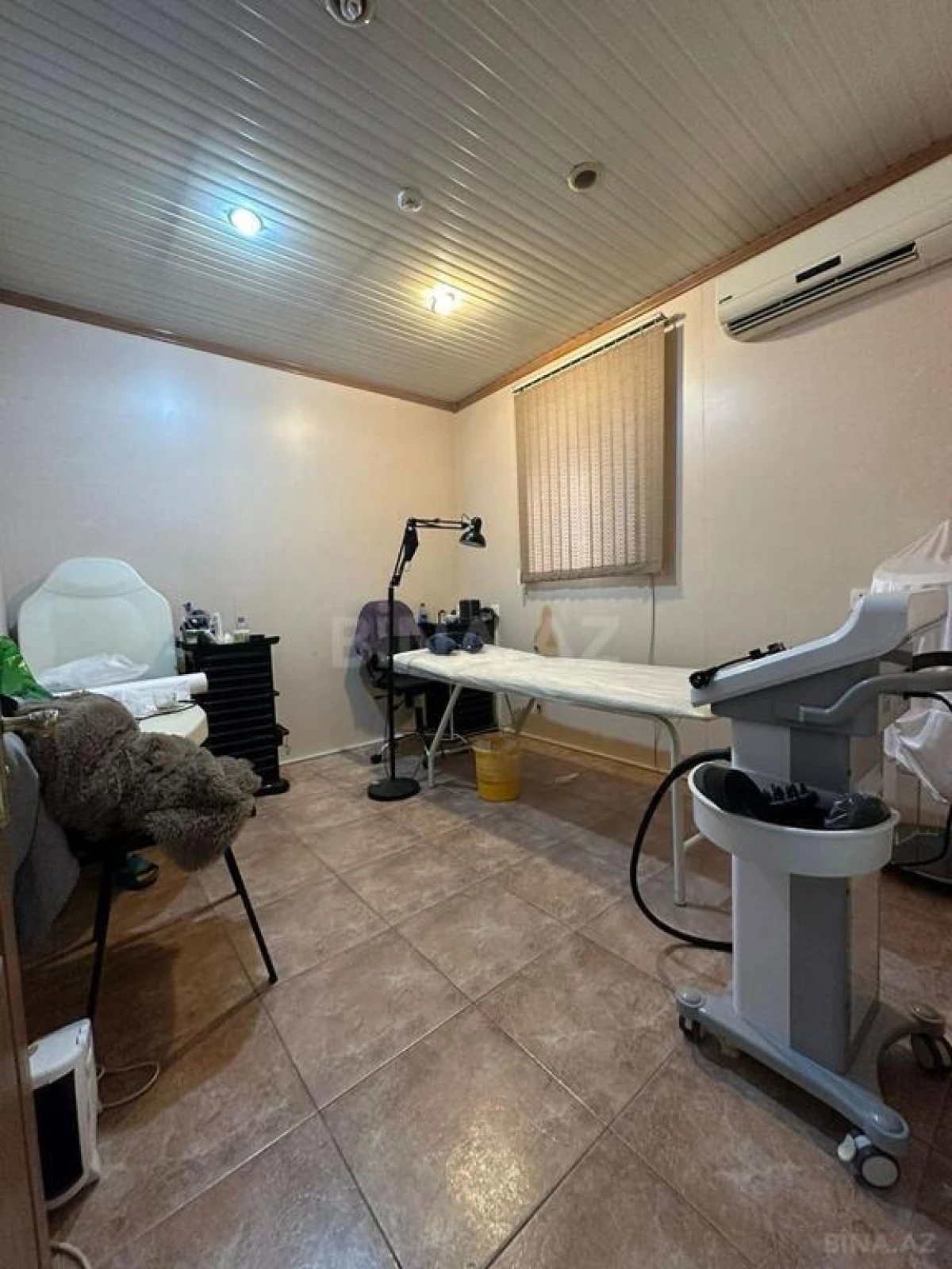 Satılır obyekt 82.5 m²