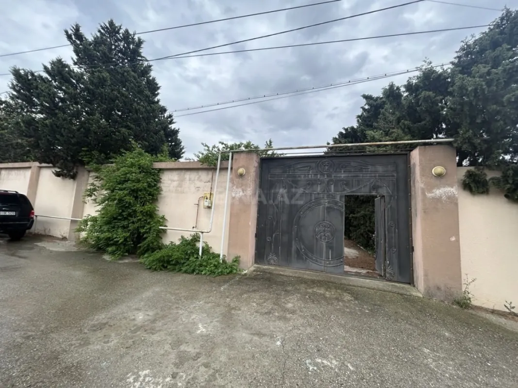 Satılır 6 otaqlı həyət evi 220 m²