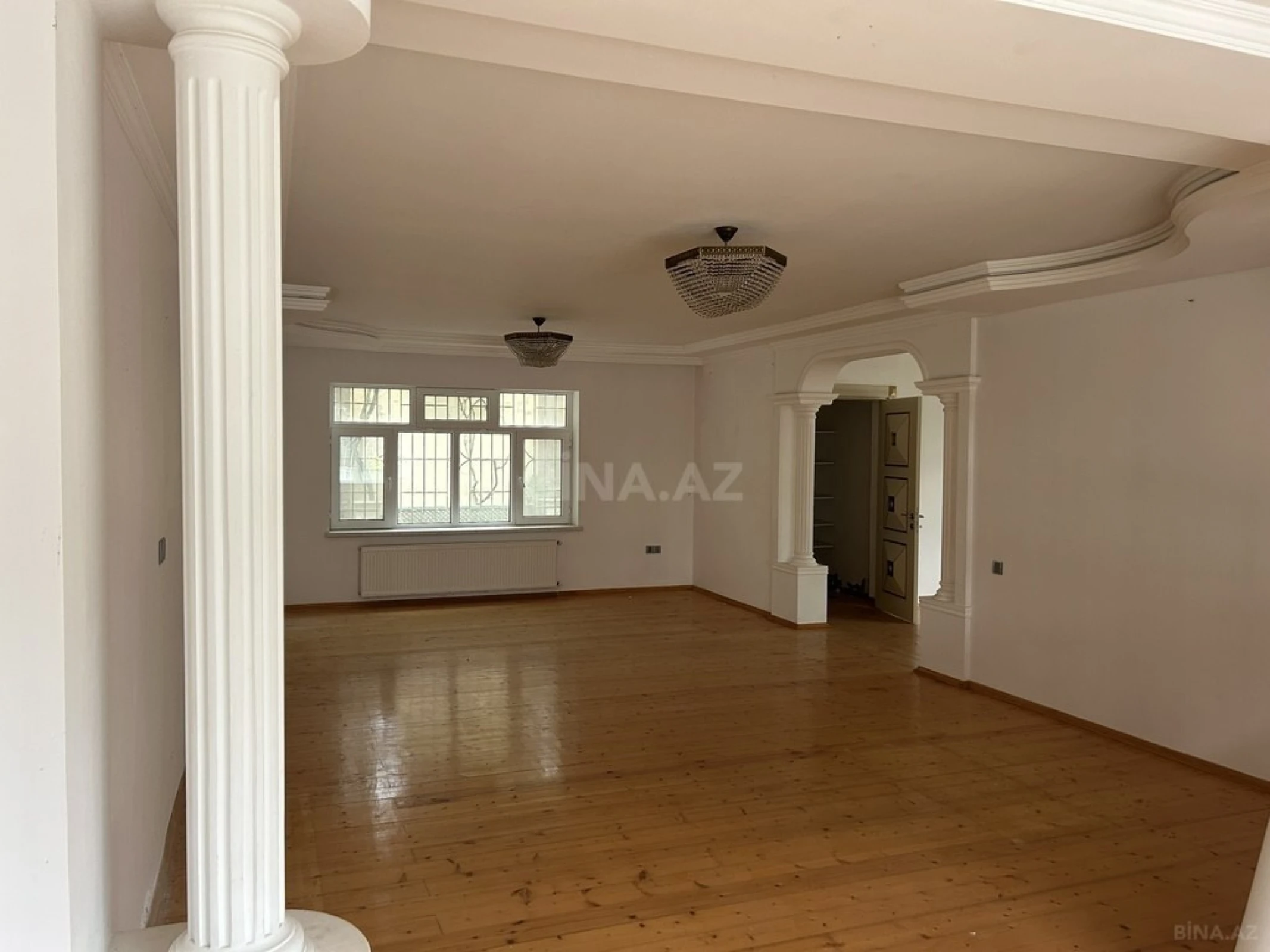 Satılır 6 otaqlı həyət evi 220 m²