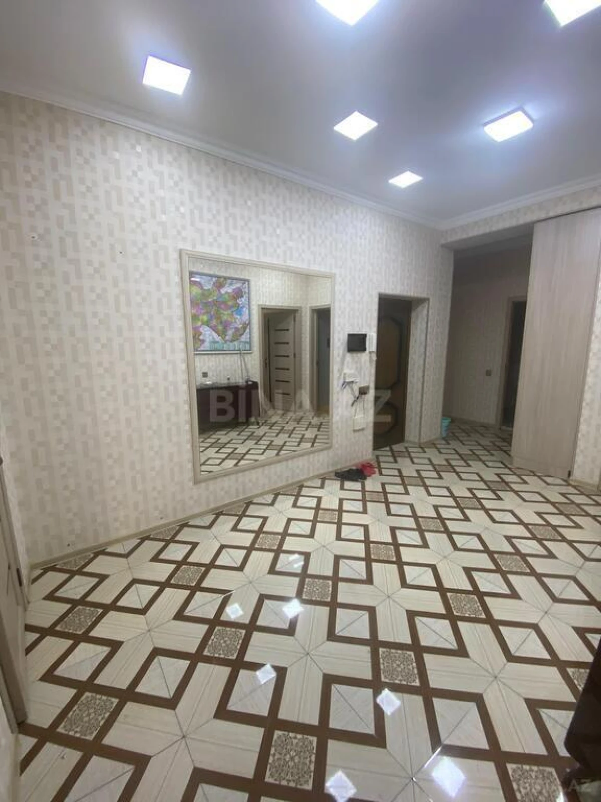 Kirayə verilir 3 otaqlı mənzil 125 m²