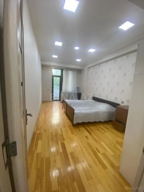 Kirayə verilir 3 otaqlı mənzil 125 m²