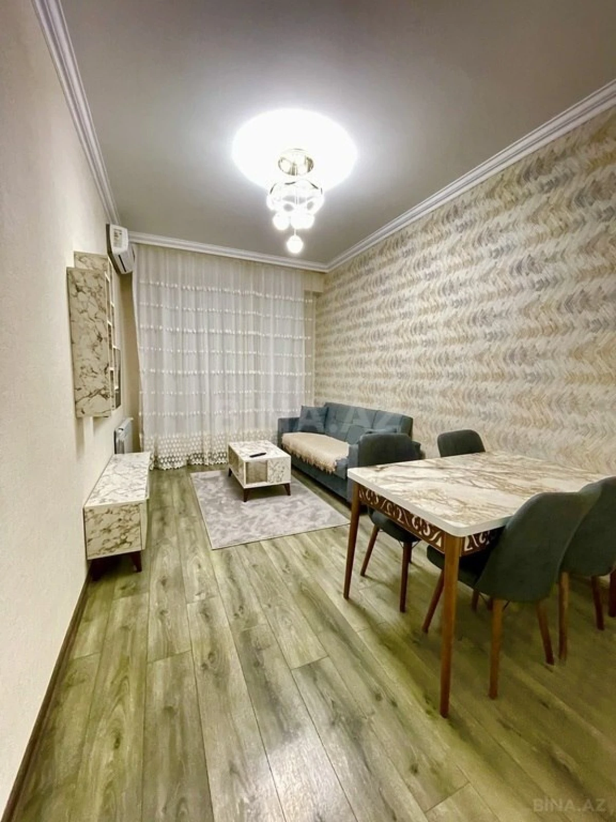 Kirayə verilir 2 otaqlı mənzil 55 m²