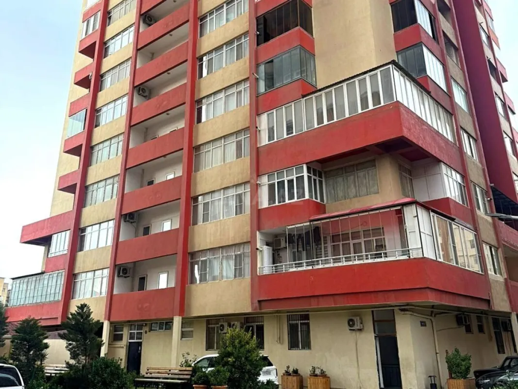 Satılır 3 otaqlı mənzil 70 m²