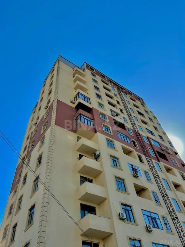 Satılır 3 otaqlı mənzil 117 m²