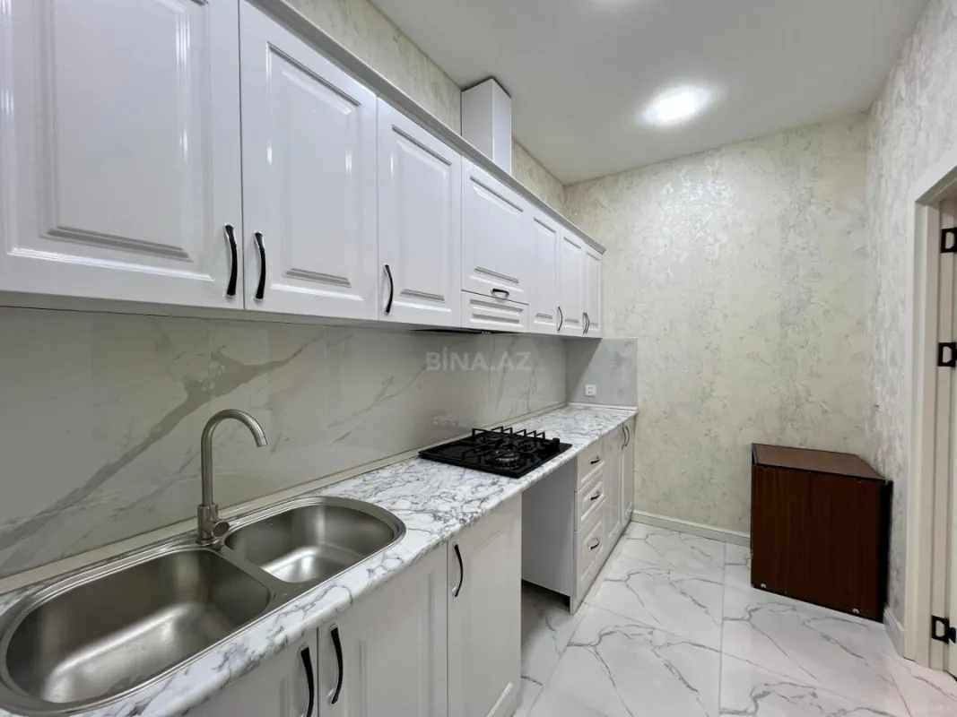 Satılır 3 otaqlı mənzil 117 m²