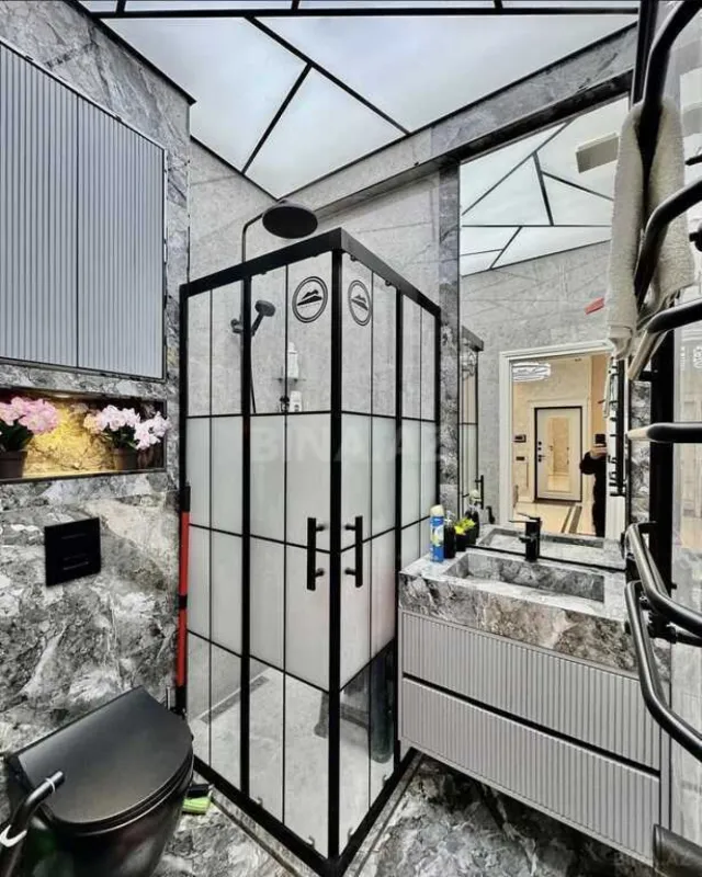 Satılır 3 otaqlı mənzil 110 m²