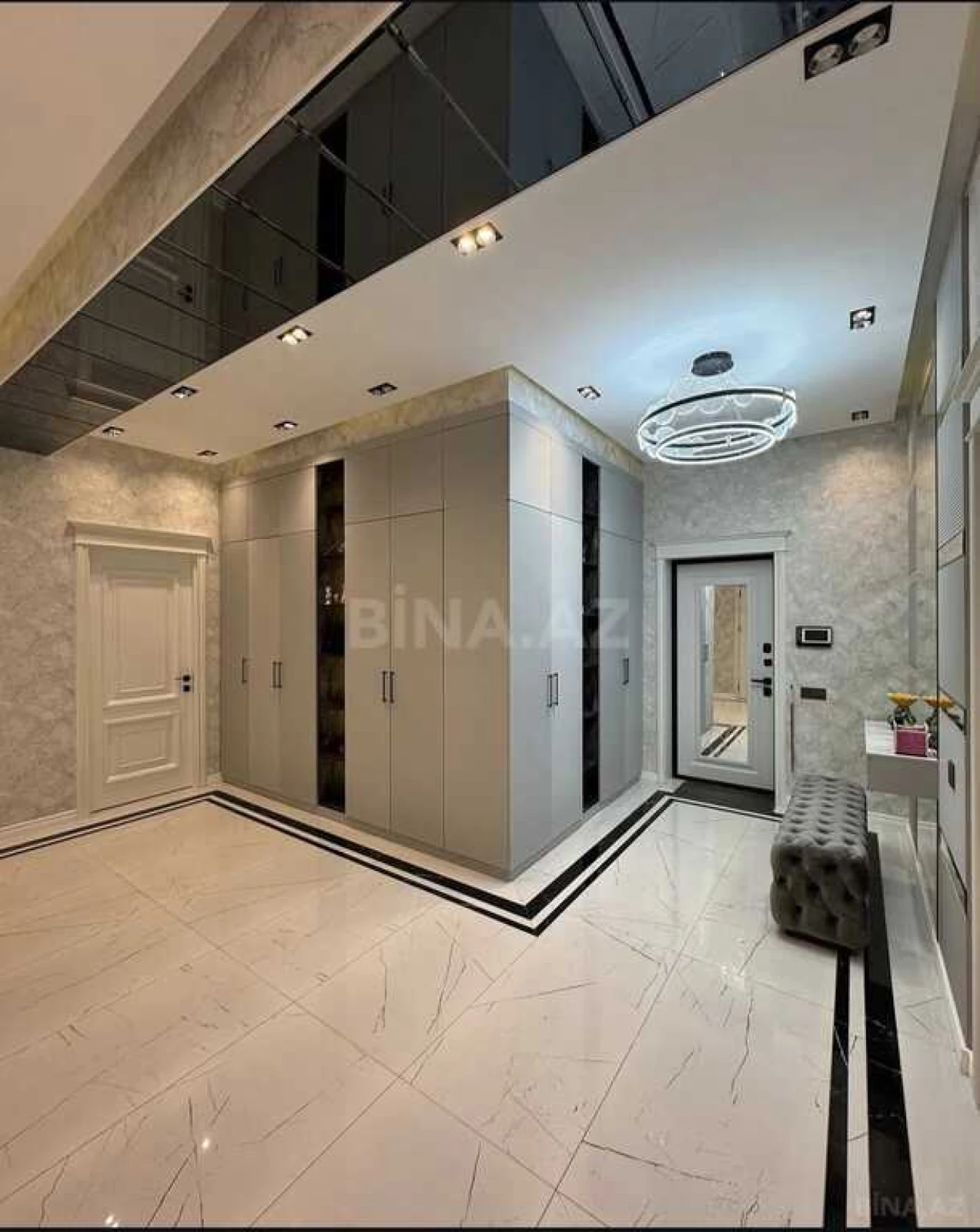 Satılır 3 otaqlı mənzil 110 m²