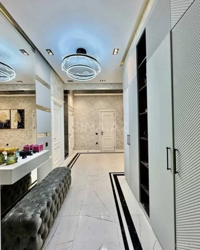 Satılır 3 otaqlı mənzil 110 m²