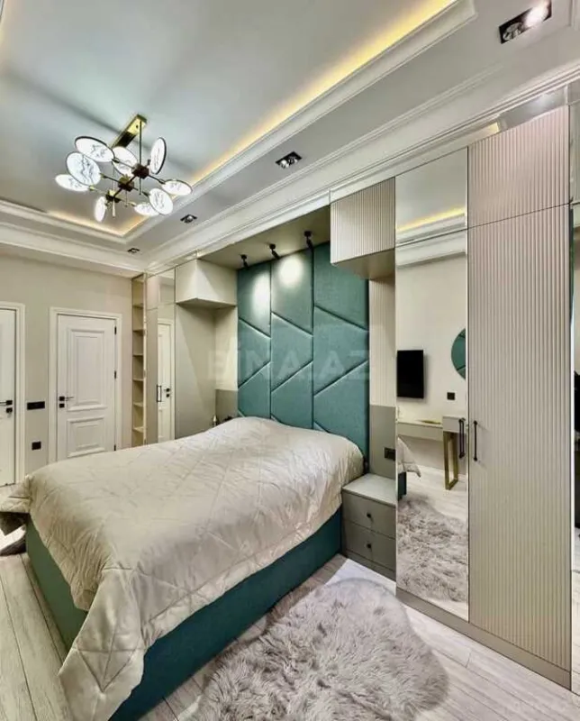 Satılır 3 otaqlı mənzil 110 m²