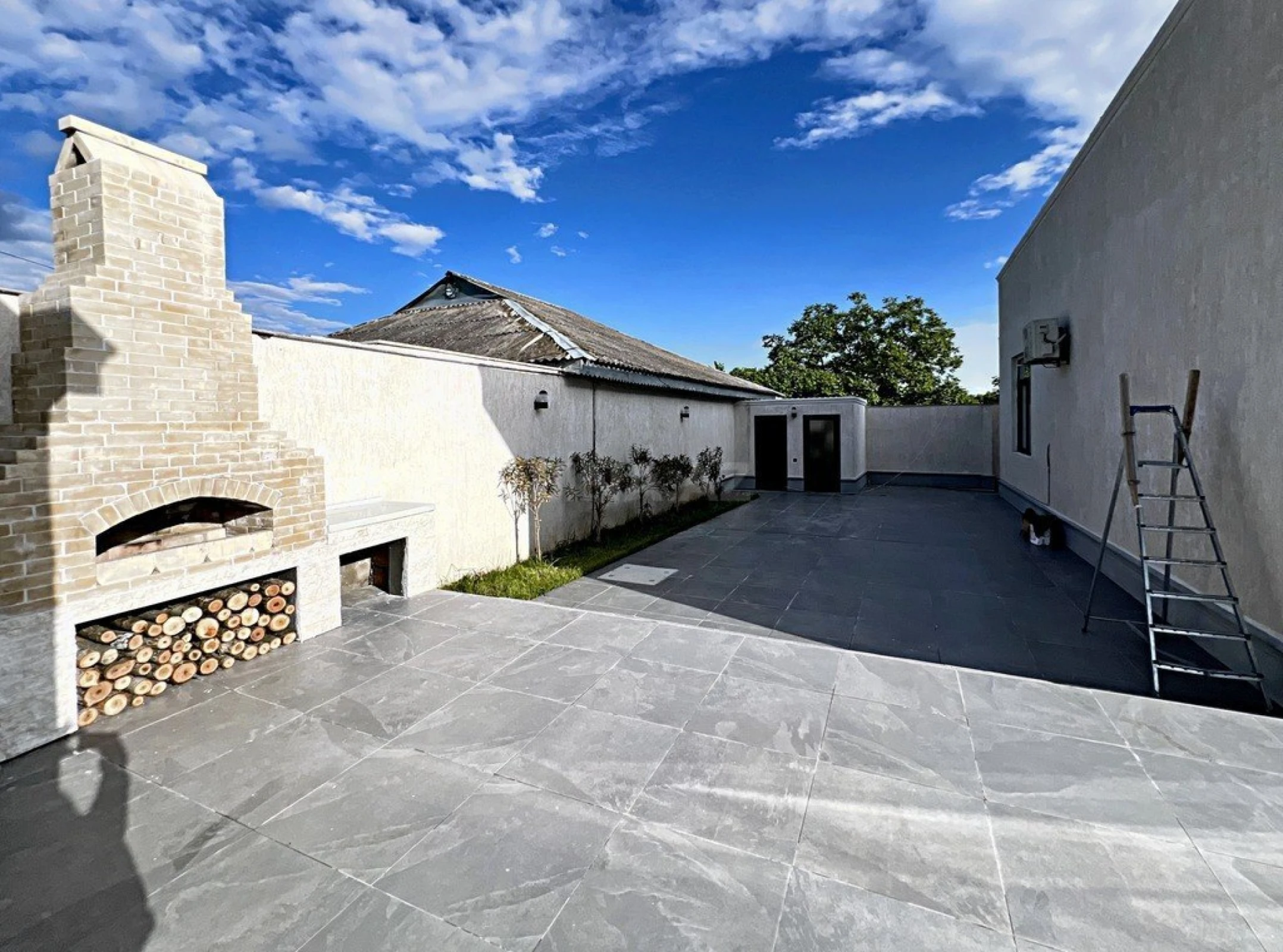 Kirayə verilir 4 otaqlı həyət evi 250 m²