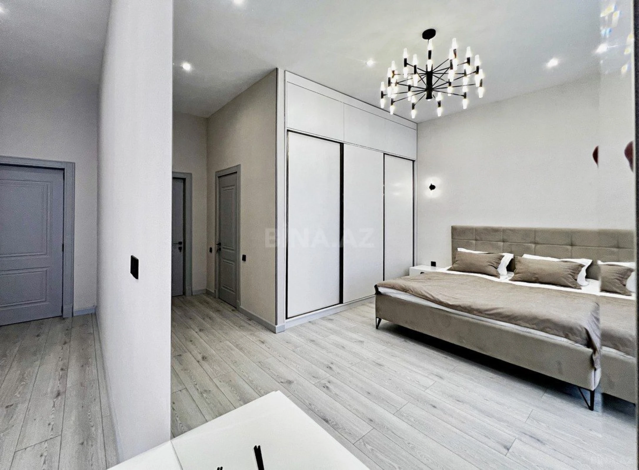 Kirayə verilir 4 otaqlı həyət evi 250 m²