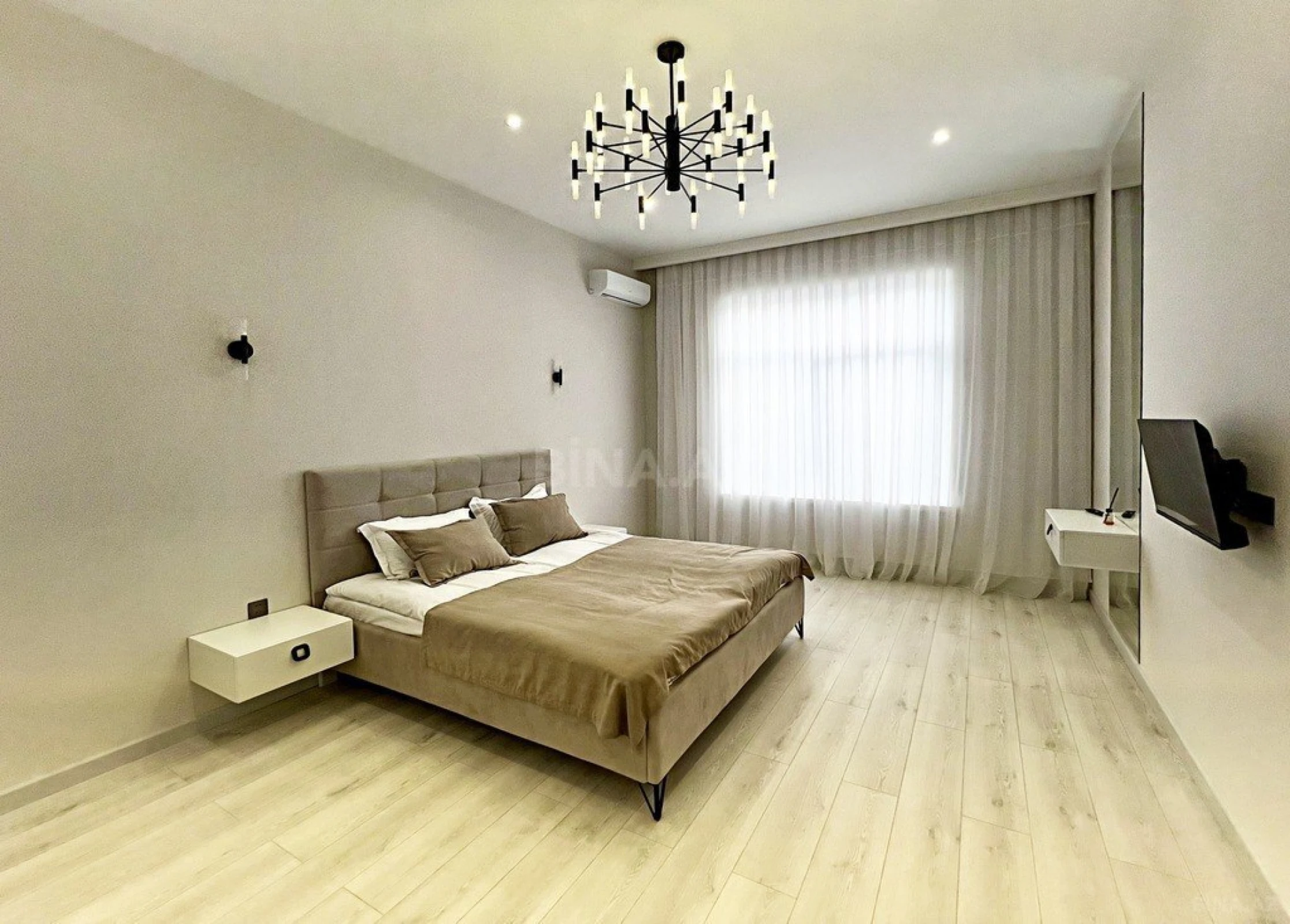 Kirayə verilir 4 otaqlı həyət evi 250 m²