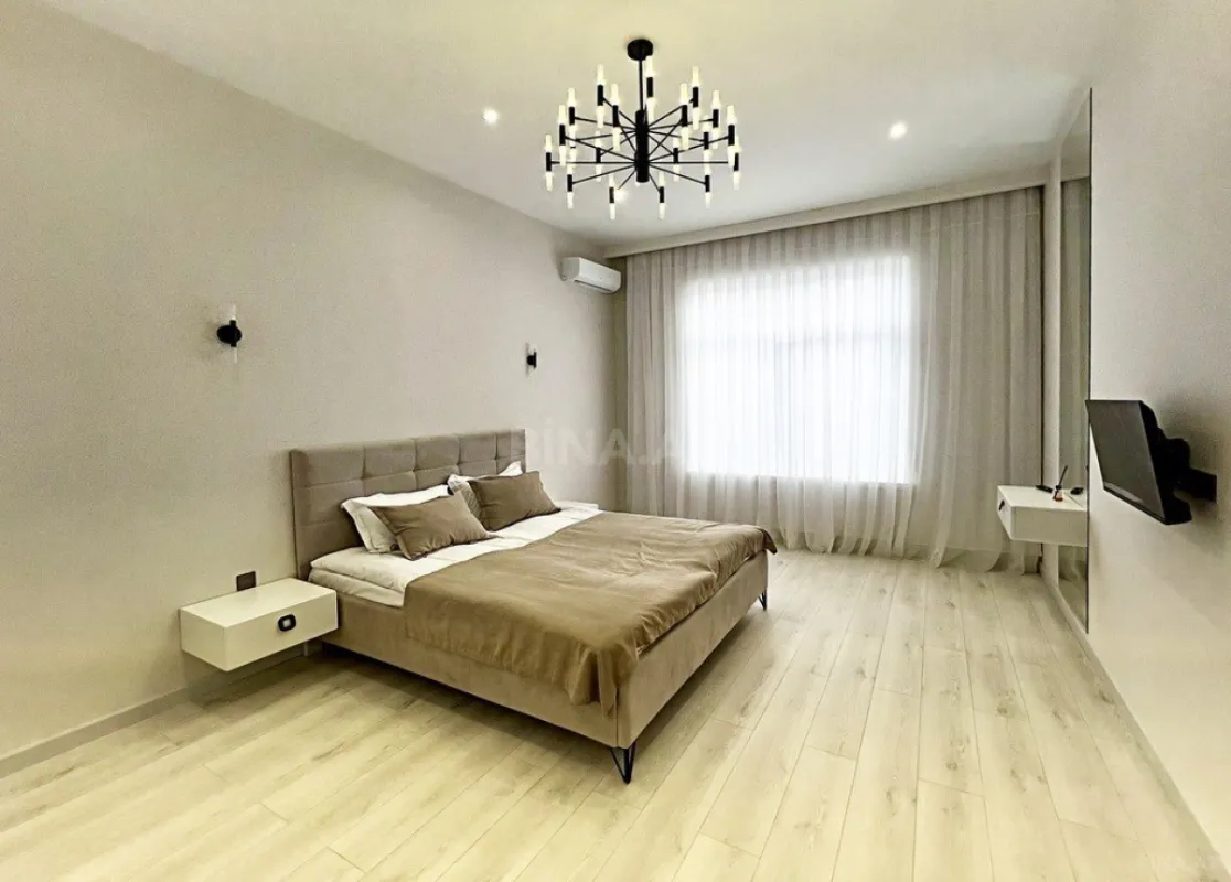 Kirayə verilir 4 otaqlı həyət evi 250 m²
