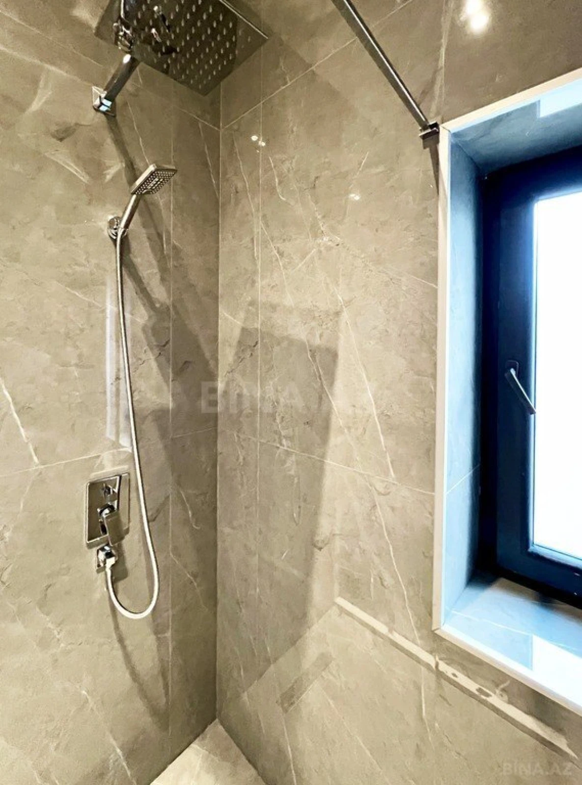 Kirayə verilir 4 otaqlı həyət evi 250 m²