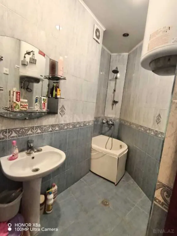 Satılır 2 otaqlı mənzil 75 m²