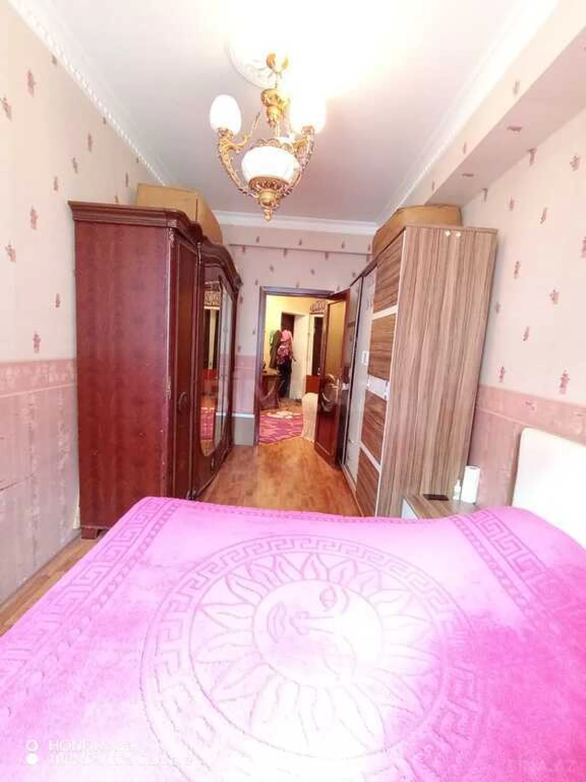 Satılır 2 otaqlı mənzil 75 m²