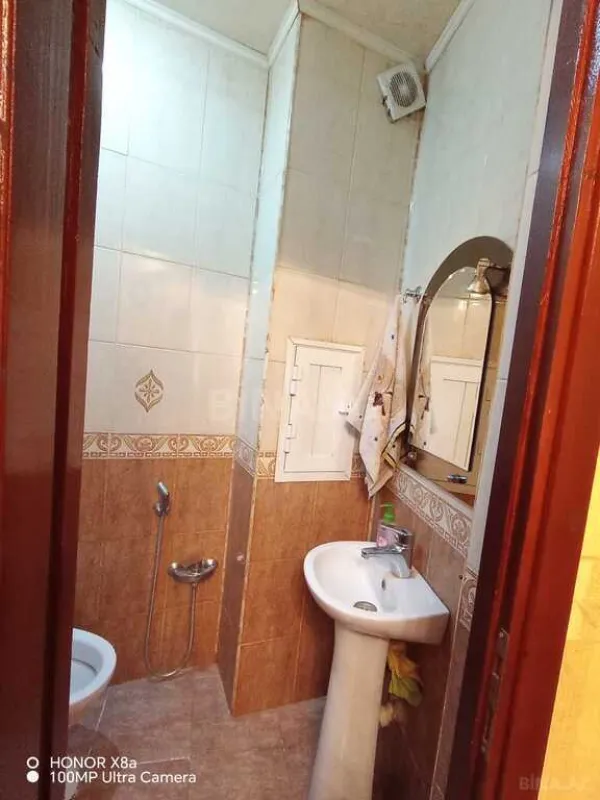 Satılır 2 otaqlı mənzil 75 m²