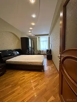 Satılır 2 otaqlı mənzil 97 m²