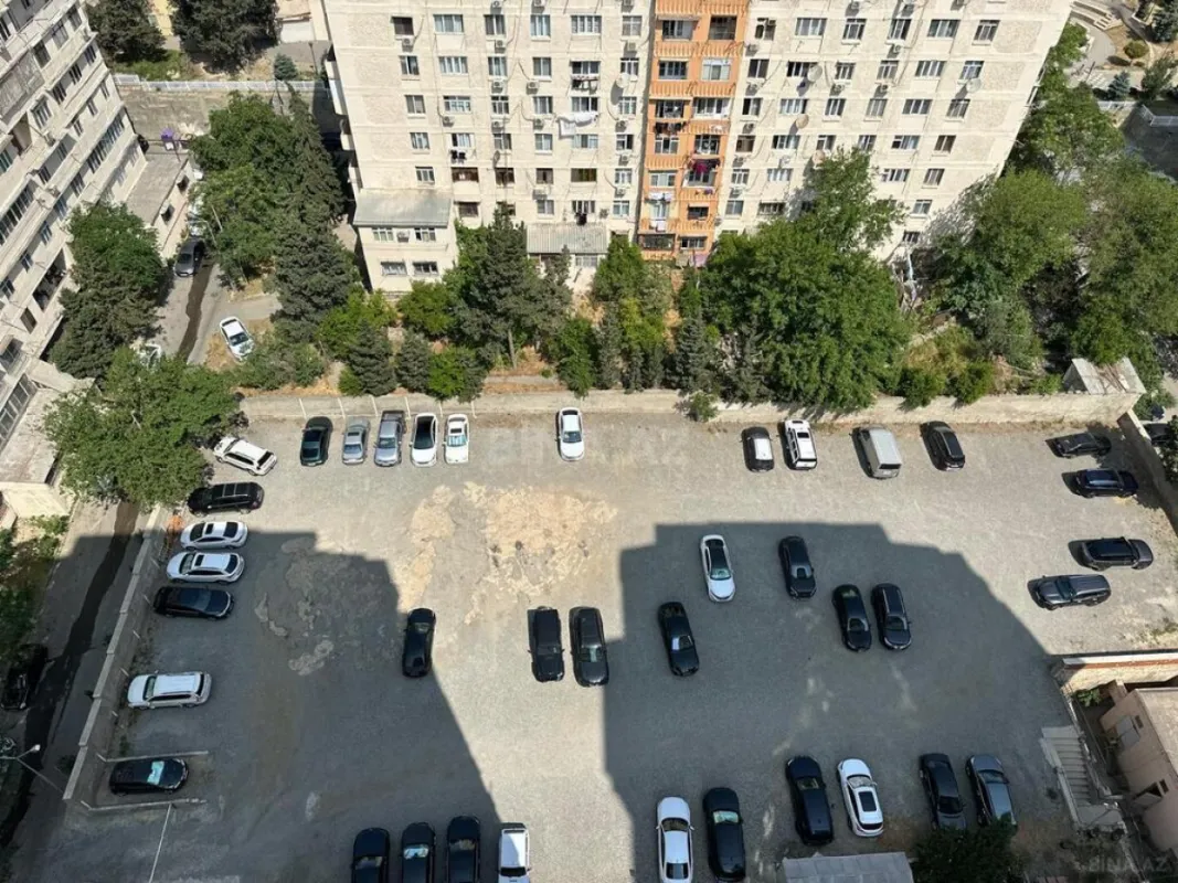 Satılır 2 otaqlı mənzil 97 m²