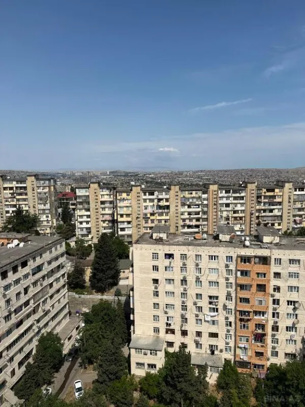 Satılır 2 otaqlı mənzil 97 m²
