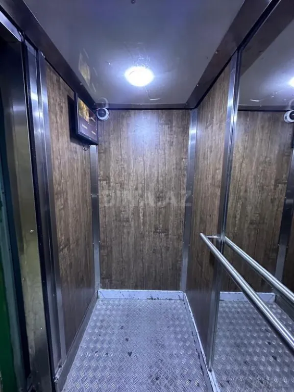 Satılır 2 otaqlı mənzil 97 m²