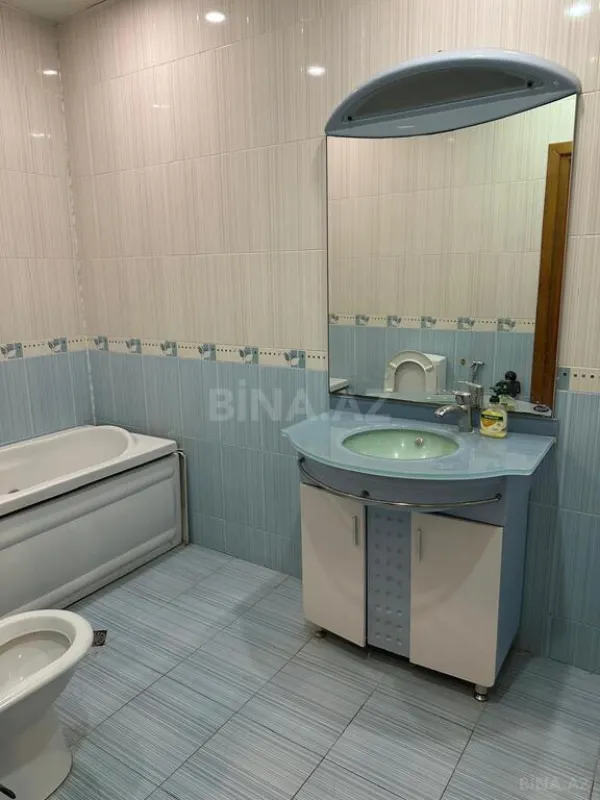 Satılır 2 otaqlı mənzil 97 m²