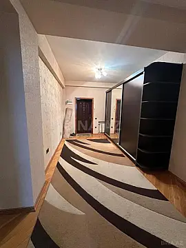 Satılır 2 otaqlı mənzil 97 m²