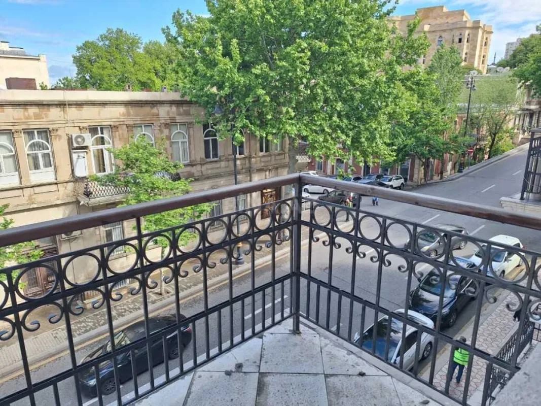 Kirayə verilir 1 otaqlı mənzil 45 m²