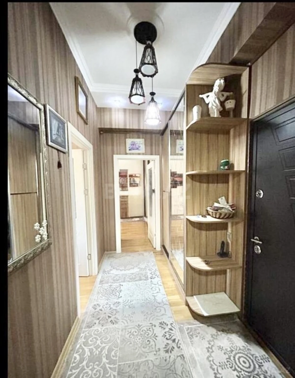 Kirayə verilir 2 otaqlı mənzil 79 m²