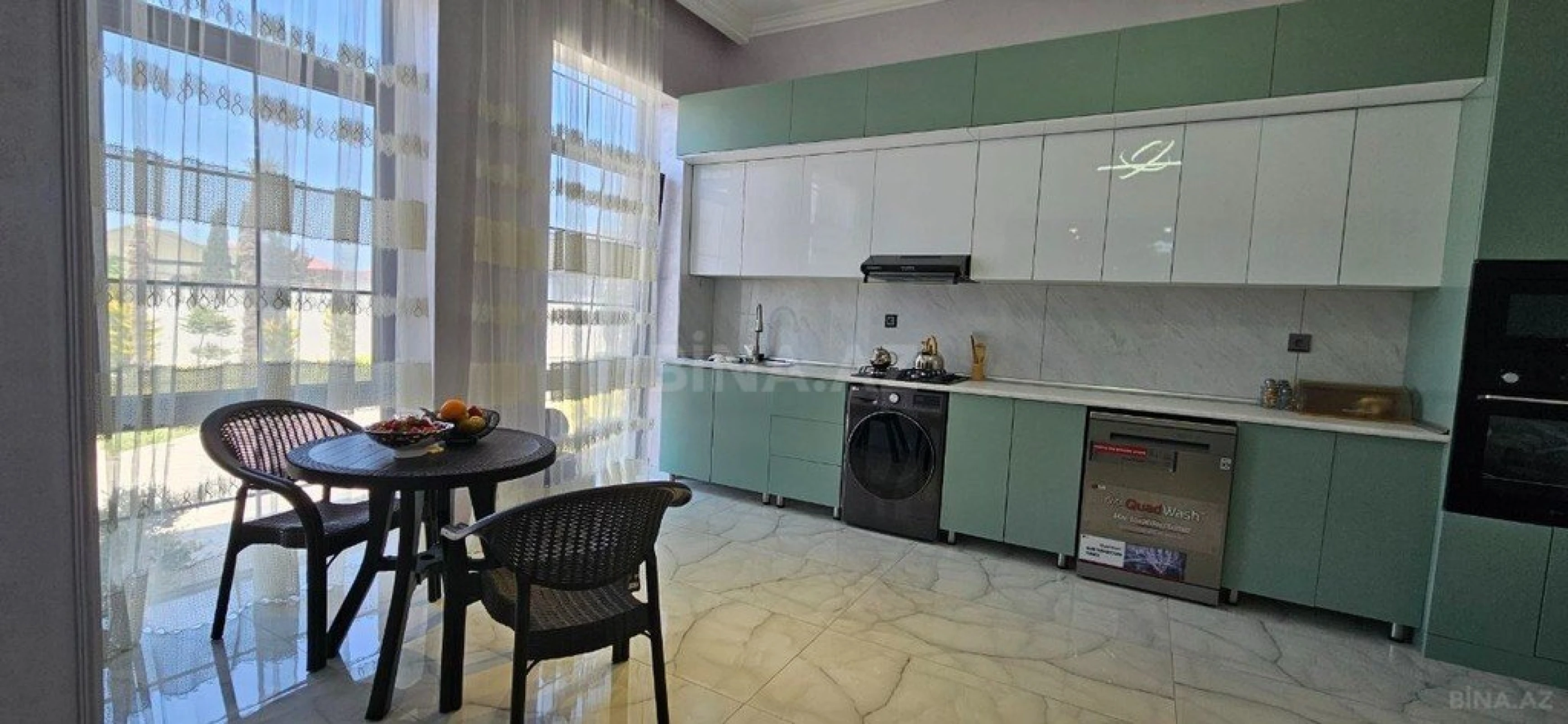 Kirayə verilir 4 otaqlı həyət evi 200 m²
