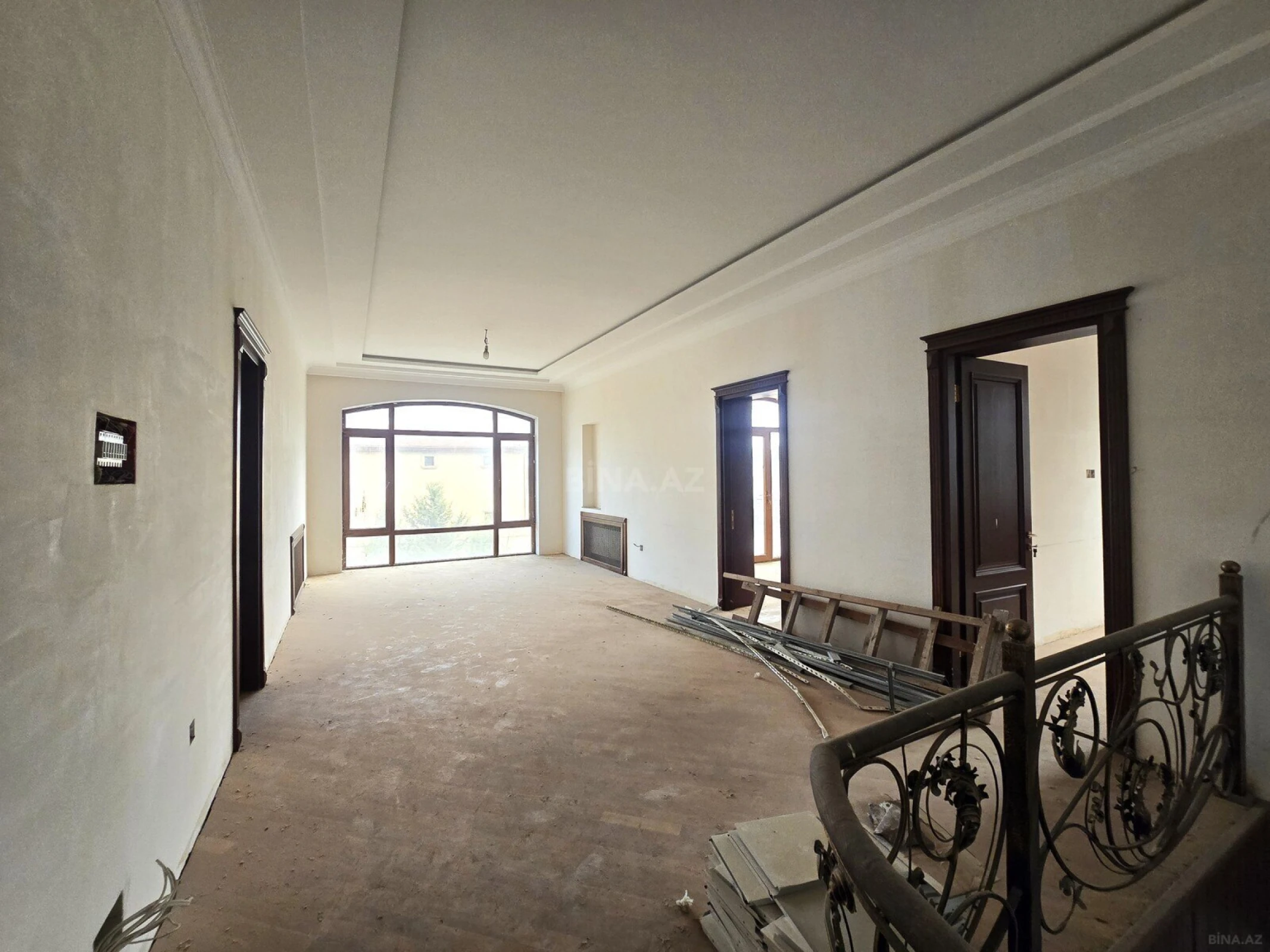 Satılır 6 otaqlı həyət evi 600 m²